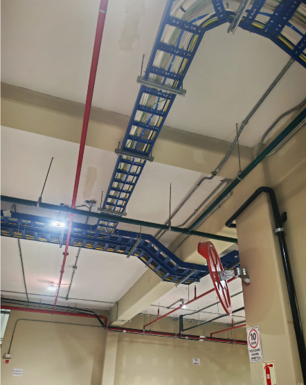 BANDEJA CANALIZADO Y CABLEADO
